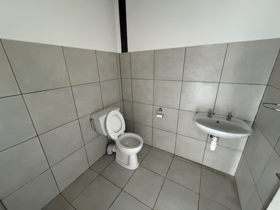 To Let commercial Property for Rent in Rivergate Western Cape